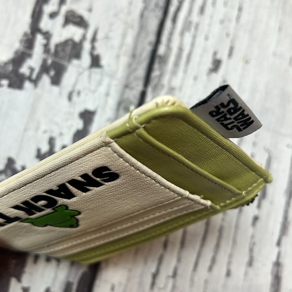 Loungefly Star Wars Mandalorian Snack Time Zip Cardholder BoxLunch Exclusive - Picture 5 of 7